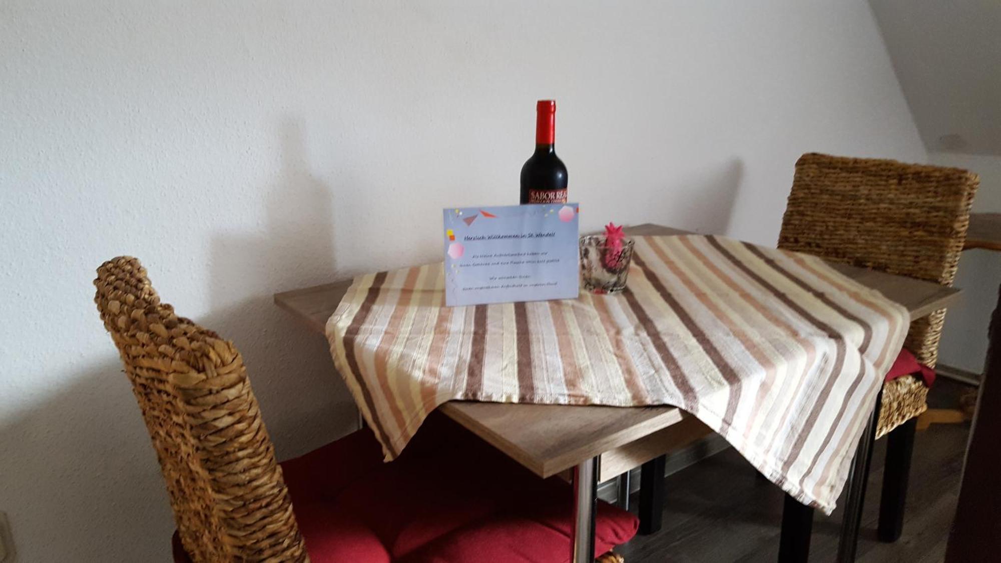 Charmante Wohnung Im Stadtkern, St Wendel ซังคท์เวนเดล ภายนอก รูปภาพ